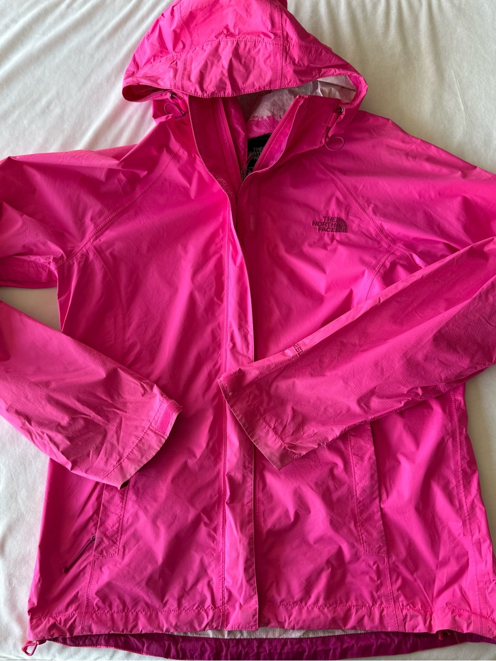 The North Face Hyvent 2.5L Women's Bright Pink Hooded Waterproof Shell